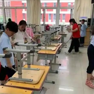 ÿ��7.3ԪՈ������߽��ң���У؟(z��)��߅����ڣ��ڄӽ����M�ܼ���Մ����